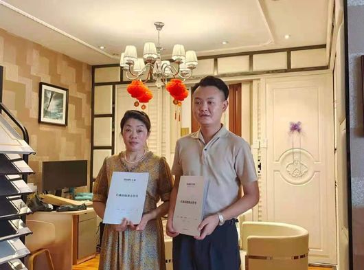 簽約捷報丨創贏2021，恭喜江蘇揚中丁總加盟巨奧集成頂墻